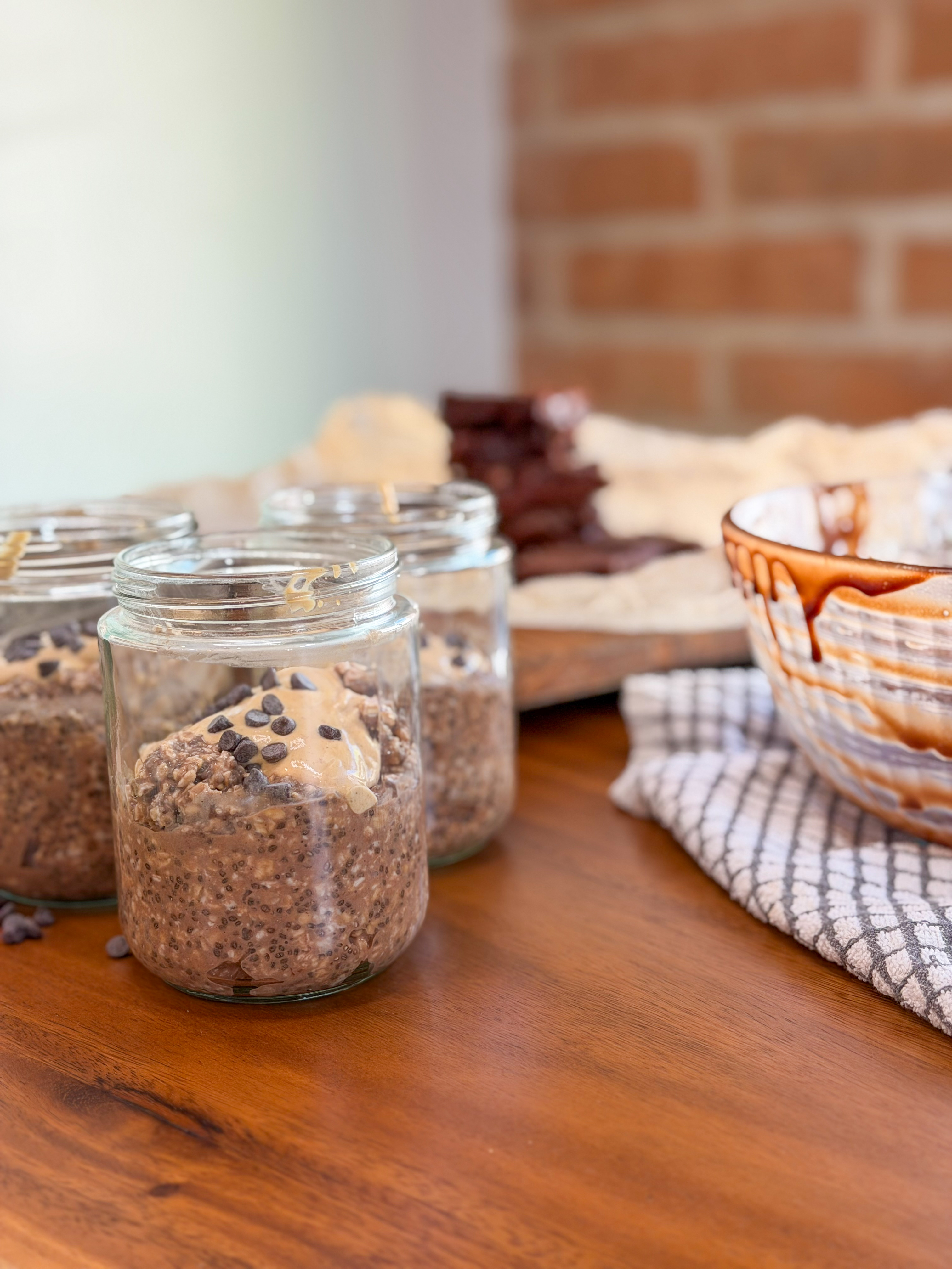 High Protein Brownie Batter Overnight Oats (Tastes Like Dessert for Breakfast!)